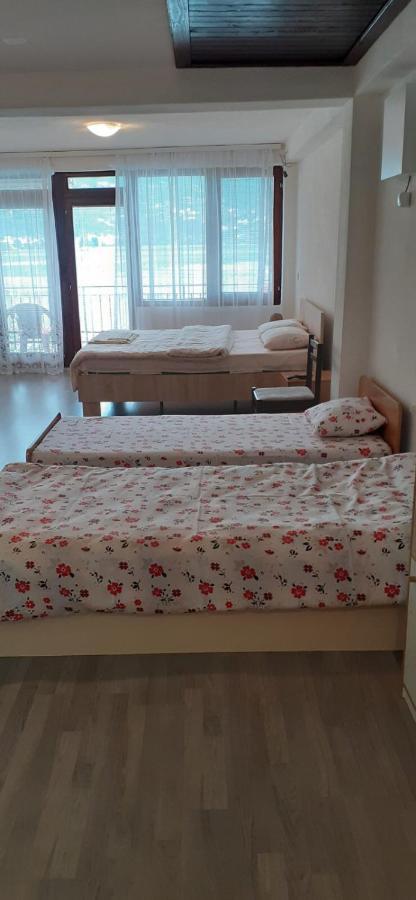 Beachfront Apartments Grunche Ochryda Zewnętrze zdjęcie